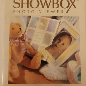Showbox Baby Edition Photo Viewer For Up To 40 3.5" X 5" Photos White 1993 NOS